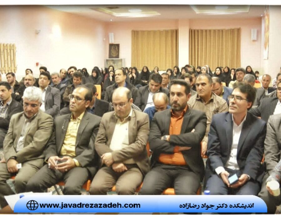 دبیر همایش «مهربان دانا» تجلیل از معلمان و استادان دانشگاهی یزدلی -دکتر رضازاده