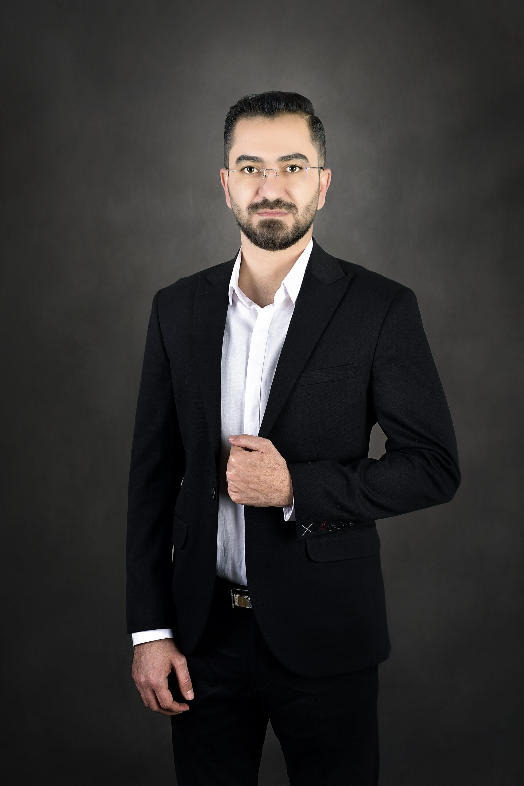 دکتر جواد رضازاده